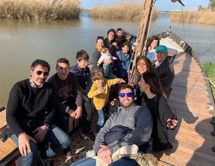 Nuria Roca con su familia