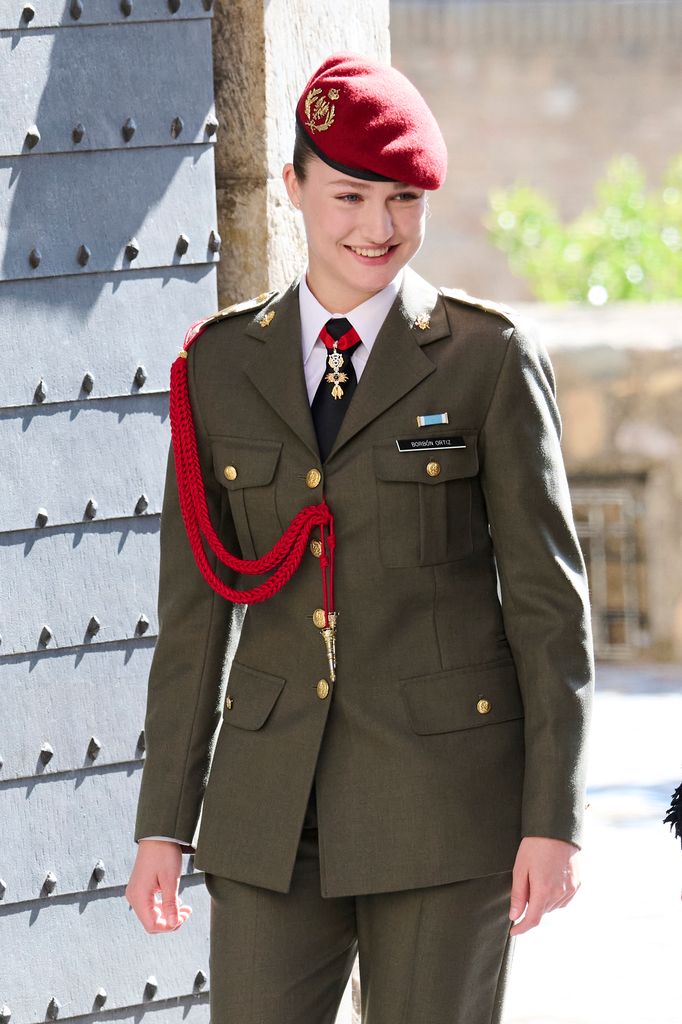 Princesa Leonor recibe la Medalla e las Cortes de Aragón