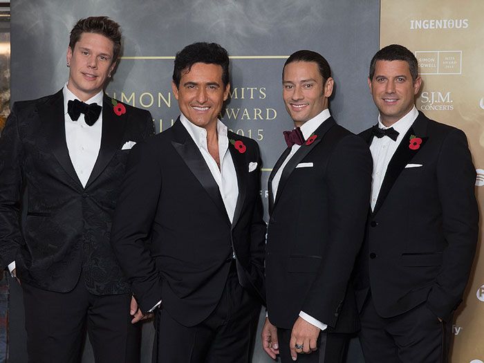 Imagen del grupo Il Divo junto a Carlos Marín 