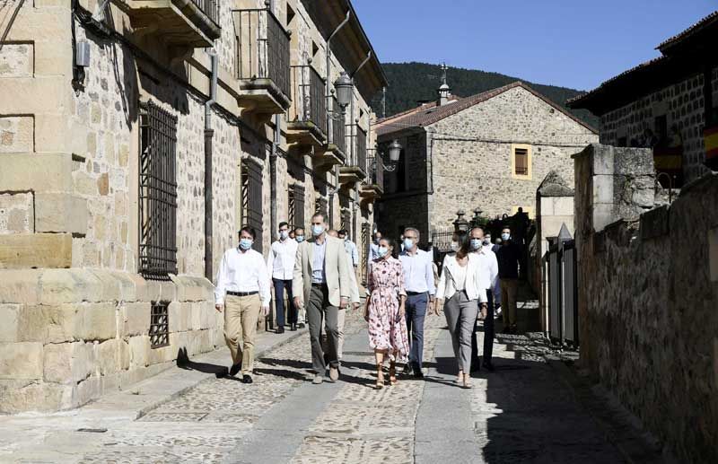 Reyes Felipe y Letizia