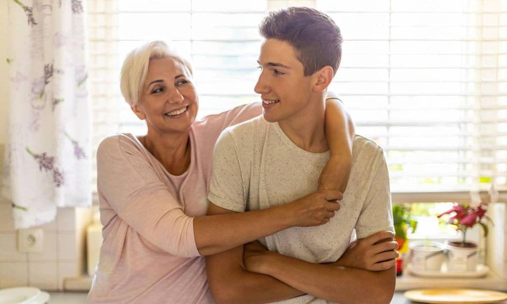 madre e hijo adolescente