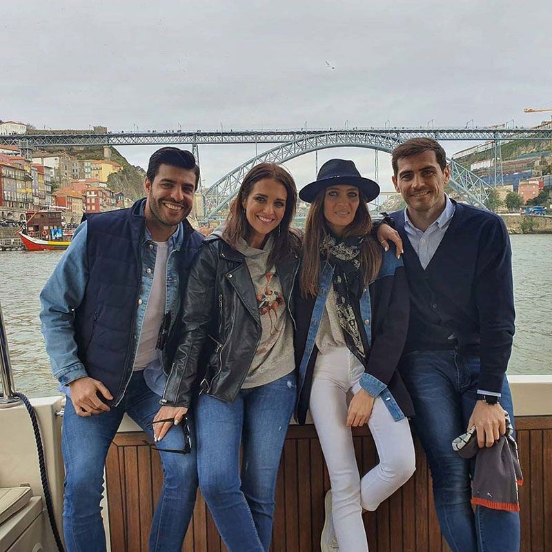 Paula Echevarría y Miguel Torres, con Iker y Sara en Oporto