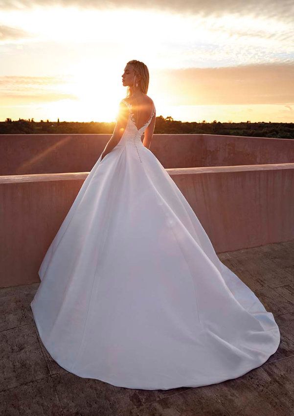 pronovias 46