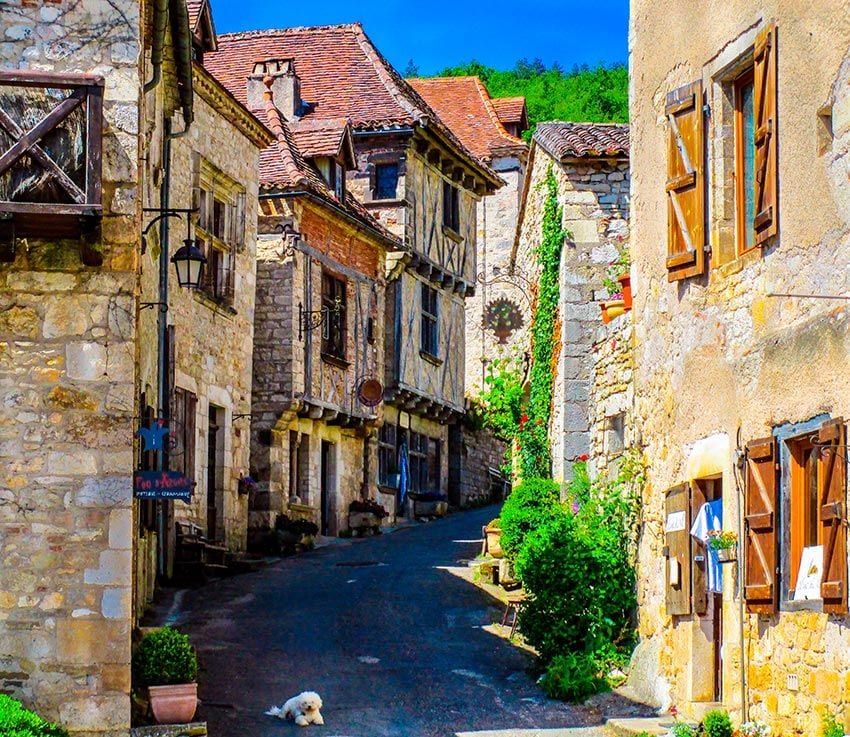 saint cirq lapopie pueblos medievales francia