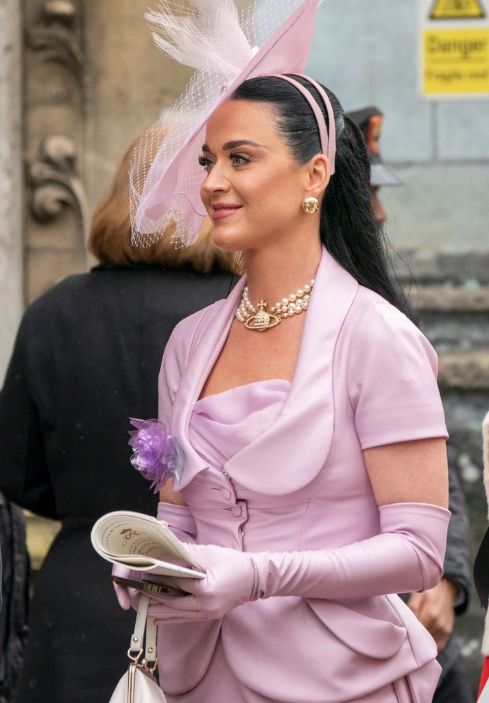 katy perry collar