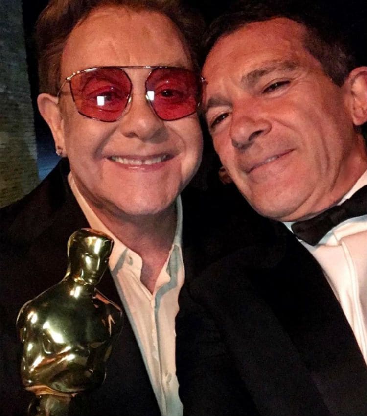 Elton John y Antonio Banderas 