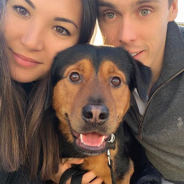 Louis y Marie Ducruet ampliaron la familia con el pequeño Pancake, su perro