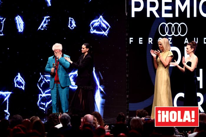 Pedro Almodóvar recoge el Premio Feroz de Honor en homenaje a su trayectoria