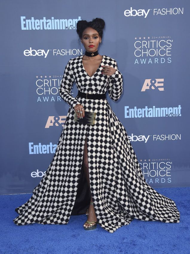 critics_choice021a