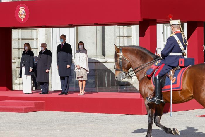 Sergio Mattarella y su hija Laura con los Reyes