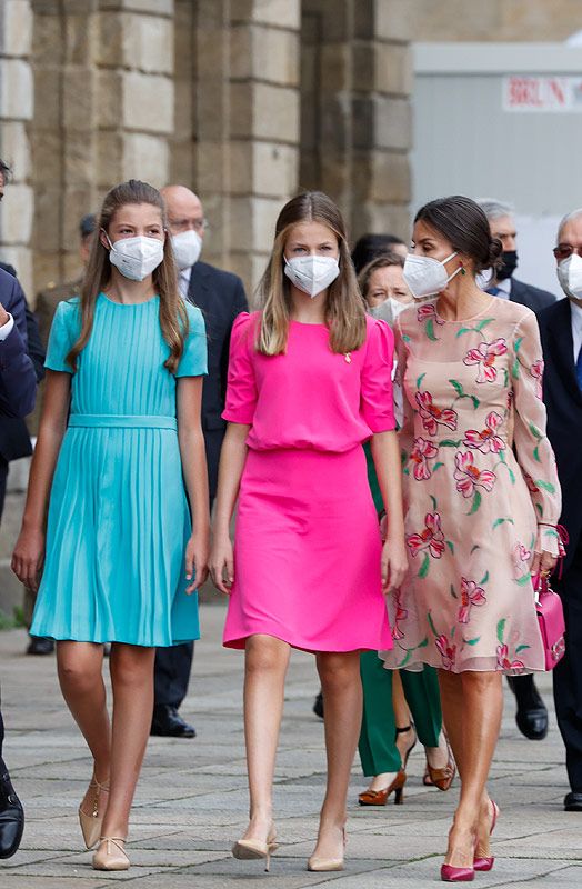 Reina Letizia con sus hijas