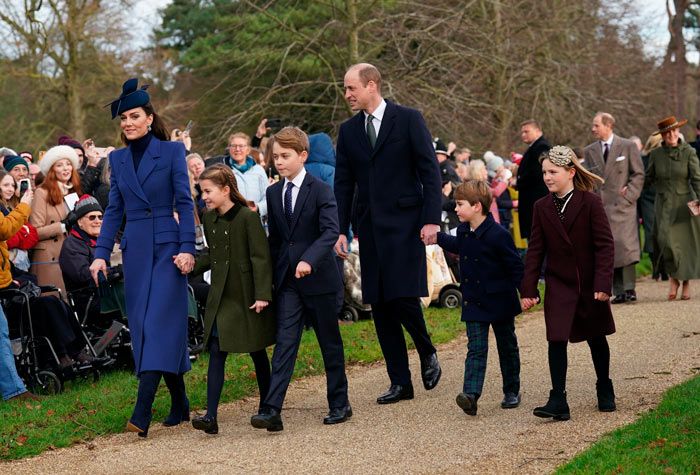 Los príncipes de Gales con sus hijos y una sobrina en Sandringham