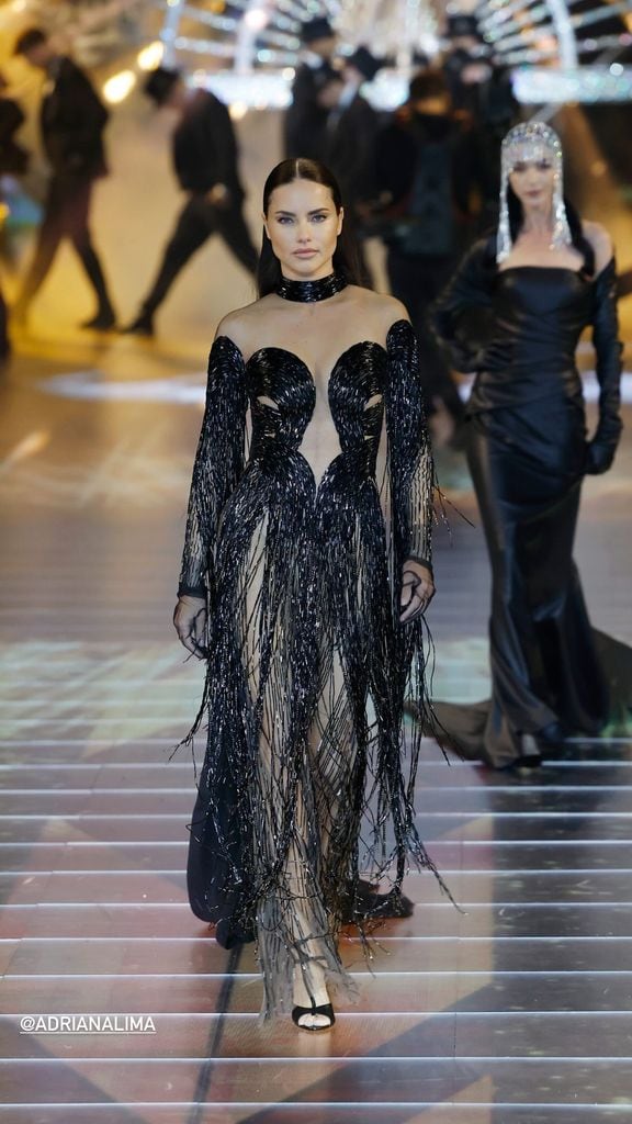 El desfile 1001 de Elie Saab