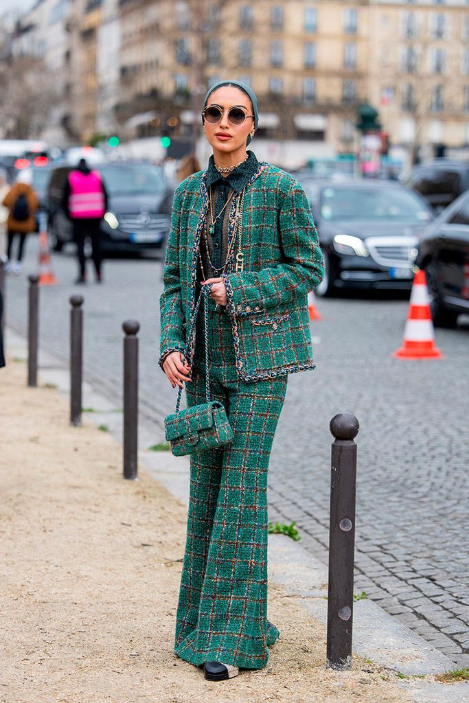 traje tweed verde