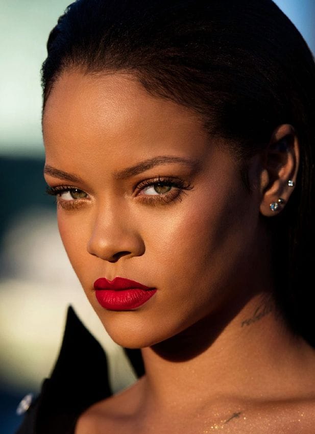 El tutorial exprés de Rihanna para unos labios rojos perfectos