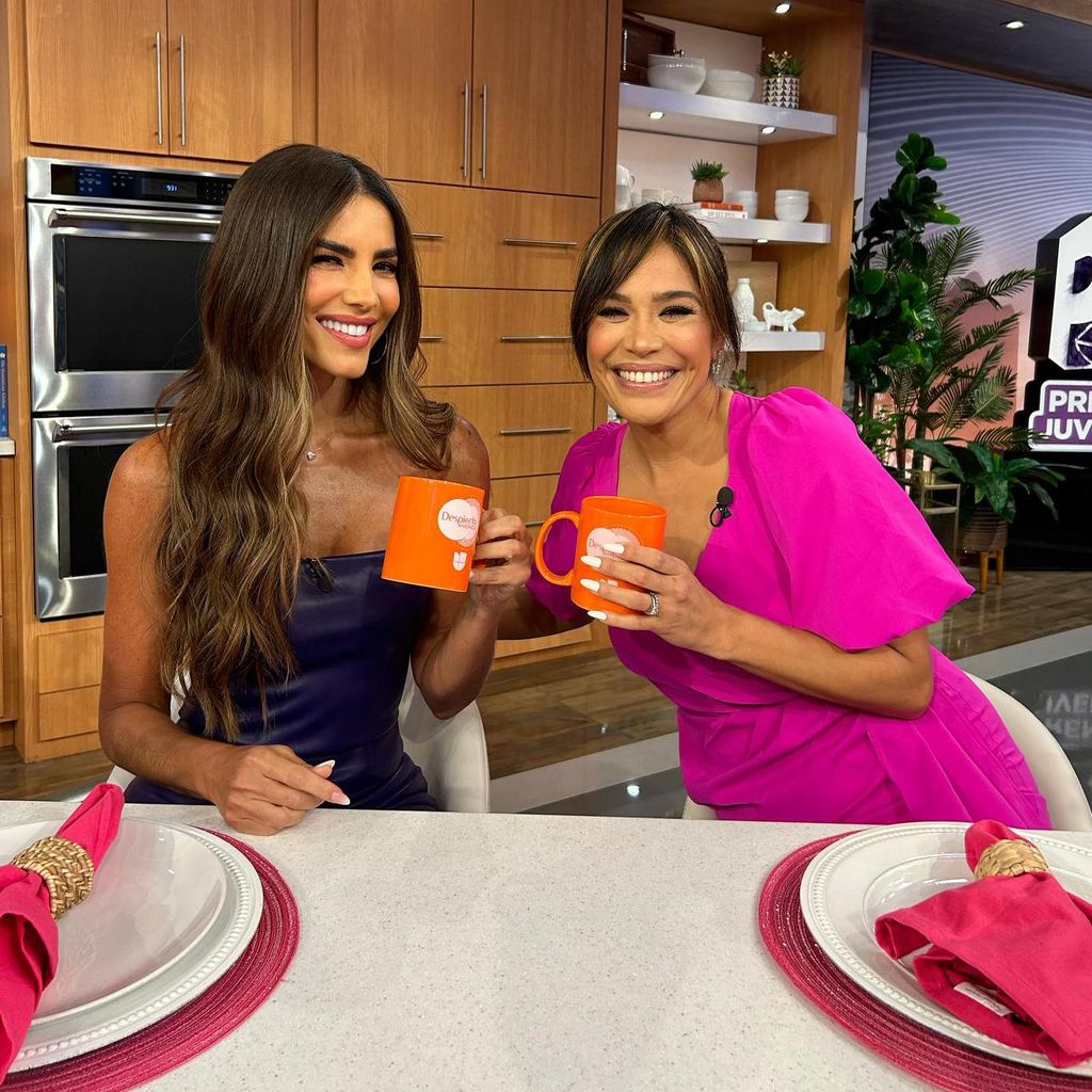 Gaby Espino y Karla Martínez