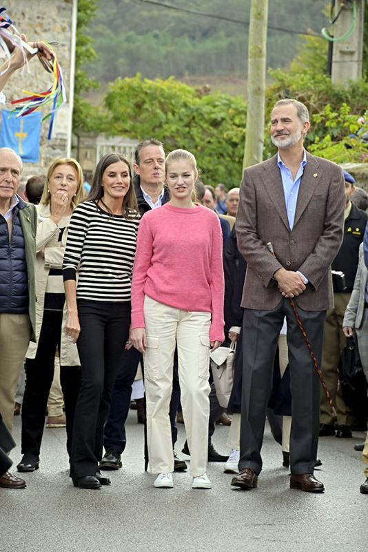 Los Reyes y su hija mayor en Cadavedo