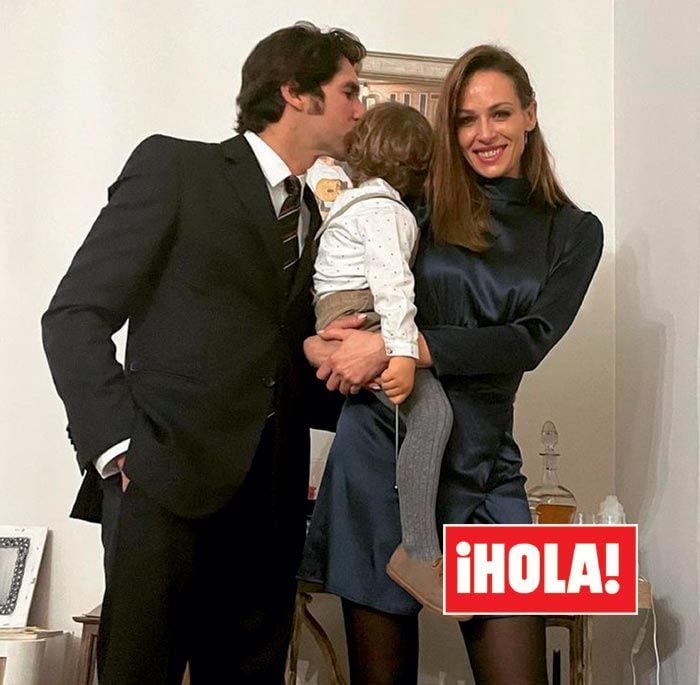 Eva González y Cayetano Rivera con su hijo Cayetano