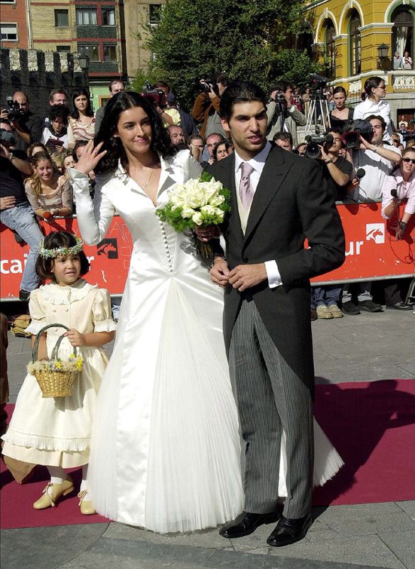 Cayetano Rivera y Blanca Romero en su boda