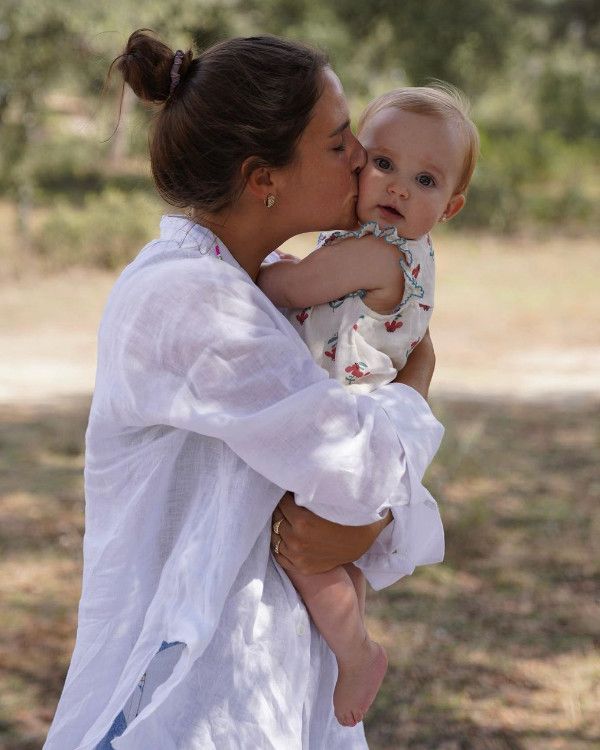 Marta Pombo y su hija Matilda 