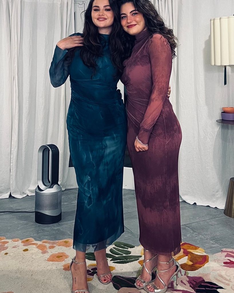 Selena Gomez y su amiga Kelsey con vestidos de Zara