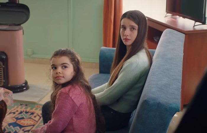 Zehra y Bahar vuelven a casa en 'Hermanos