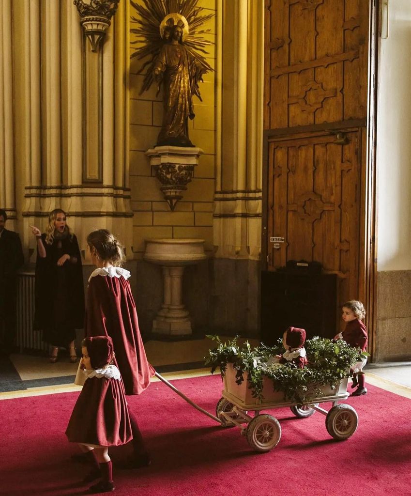 Niños de arras bodas de invierno cuello