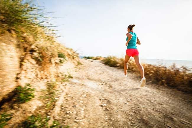 mujer corriendo