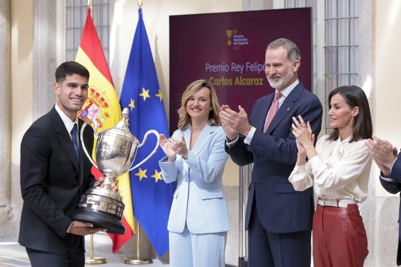 Reyes Felipe y Letizia con Carlos Alcaraz