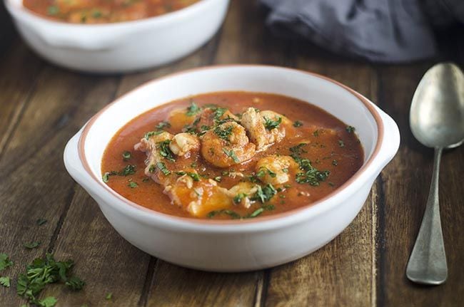 GAMBAS AL VINO CON SALSA DE CHOCOLATE