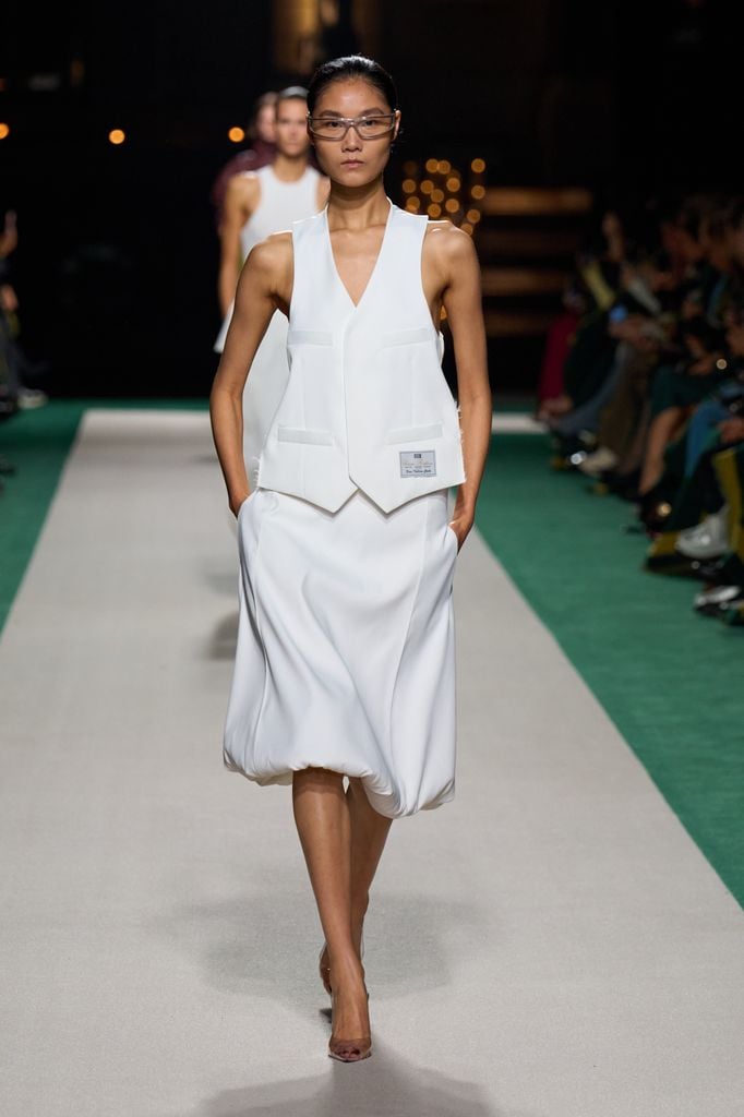 Paris Fashion Week: Victoria Beckham Primavera/Verano 2025