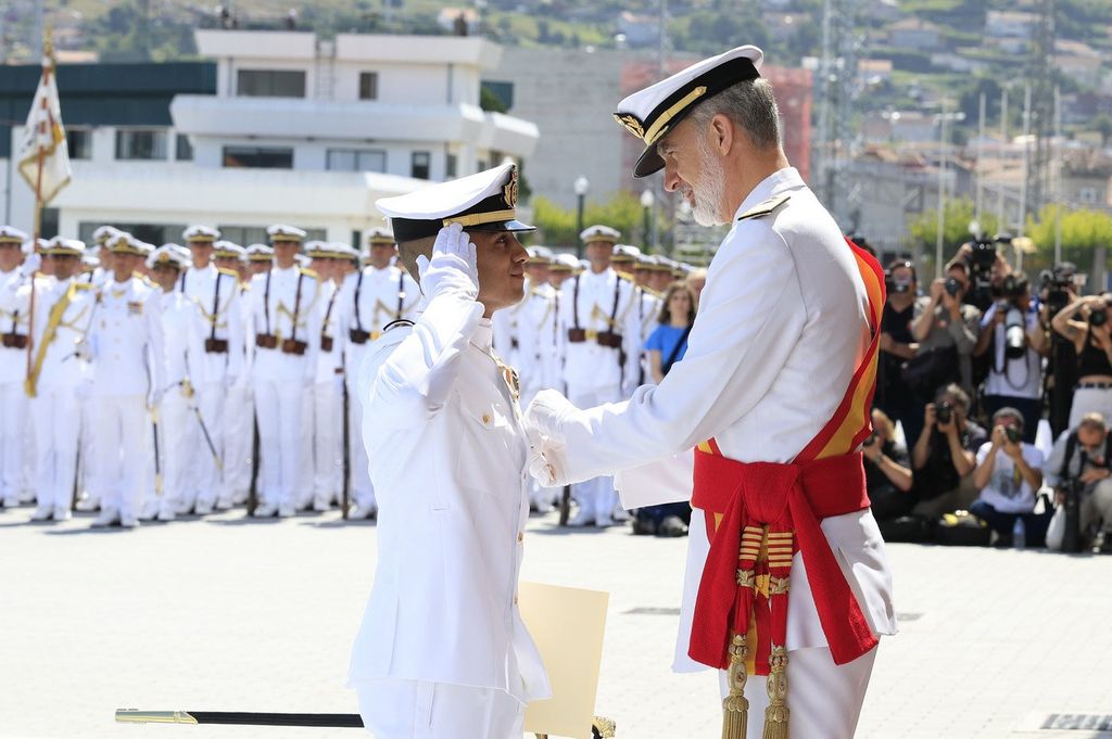 Rey Felipe en la entrega de despachos en la Escuela Naval de Marin el 16 de julio de 2024