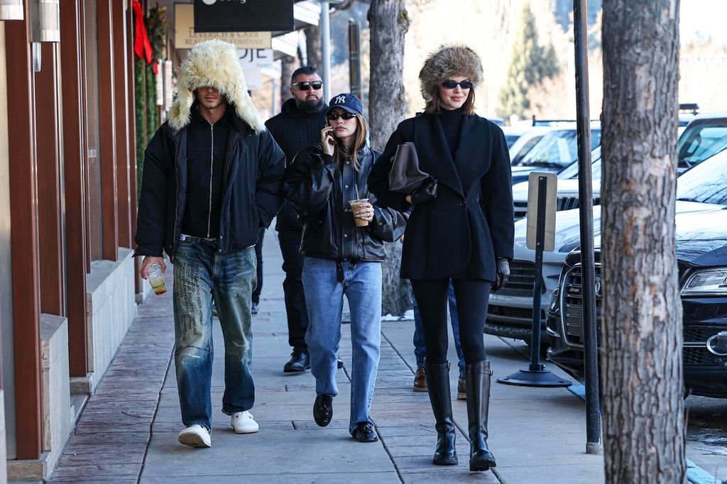 Fai Khadra, Hailey Bieber y Kendall Jenner 