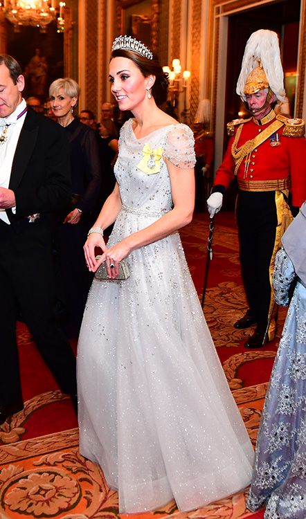 royals vestidos blancos