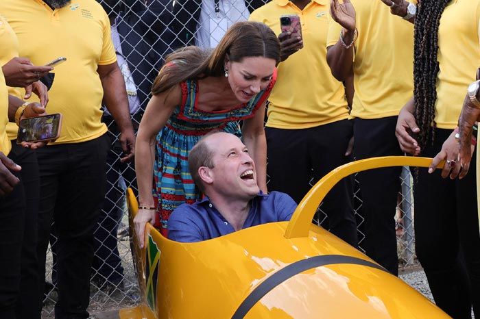 Los duques de Cambridge se metieron en el trineo de bobsled en Jamaica