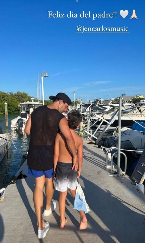 Jencarlos Canela y su hijo