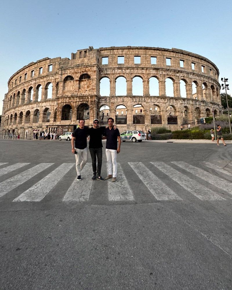 Iñigo Onieva disfruta en Venecia con sus amigos de la última escapada a 15 días de la boda con Tamara Falcó