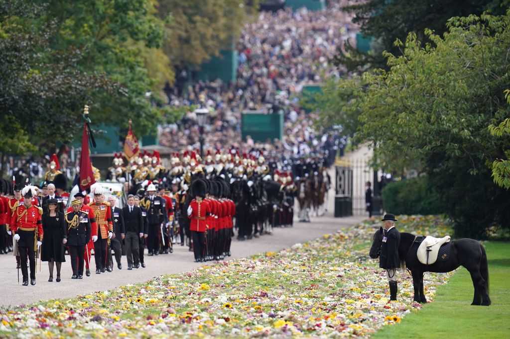 Emma, el pony de la reina en su funeral