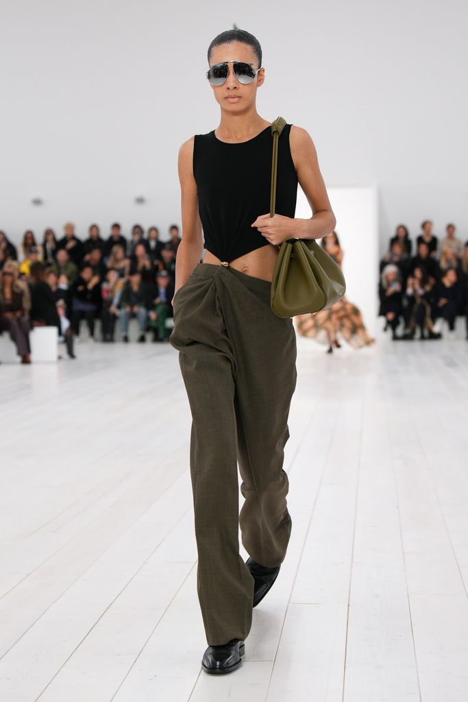 Paris Fashion Week: Loewe Primavera/Verano 2025