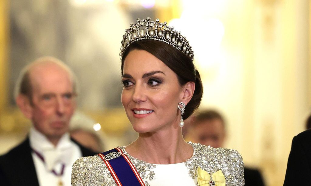 kate has first tiara moment as princess of wales