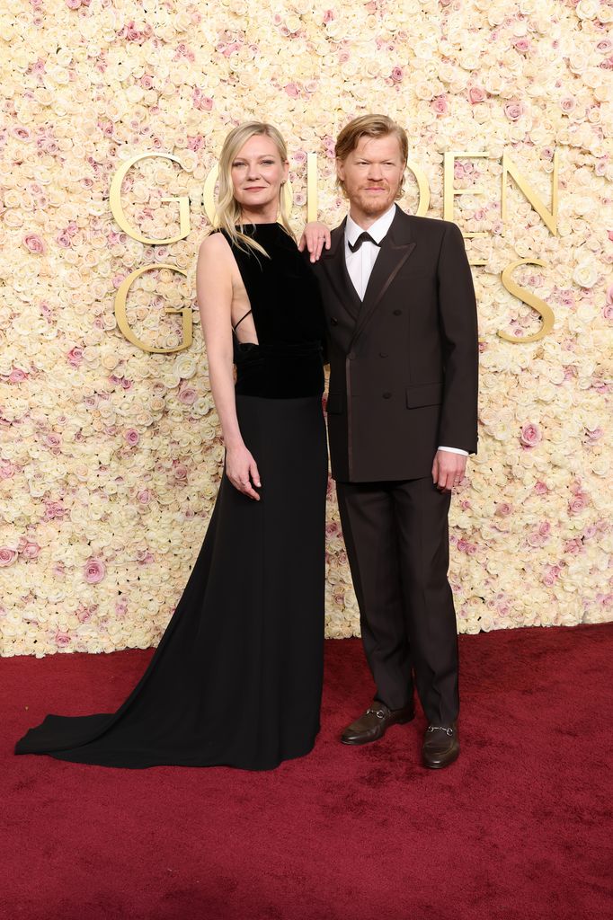 Kirsten Dunst y Jesse Plemons 