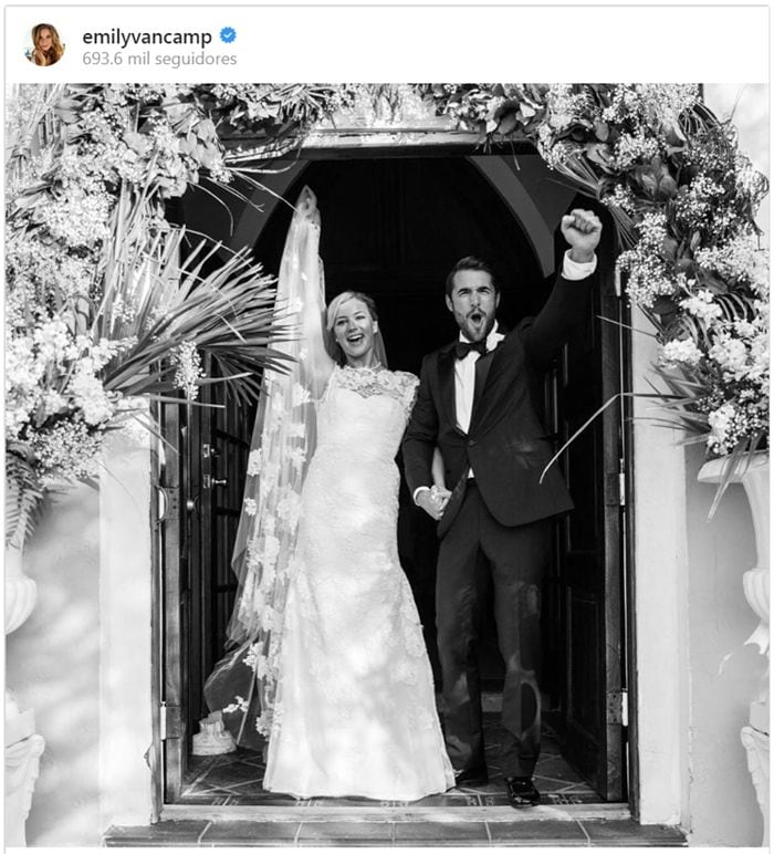 Emily VanCamp y Josh Bowman (de la serie 'Revenge') se han casado