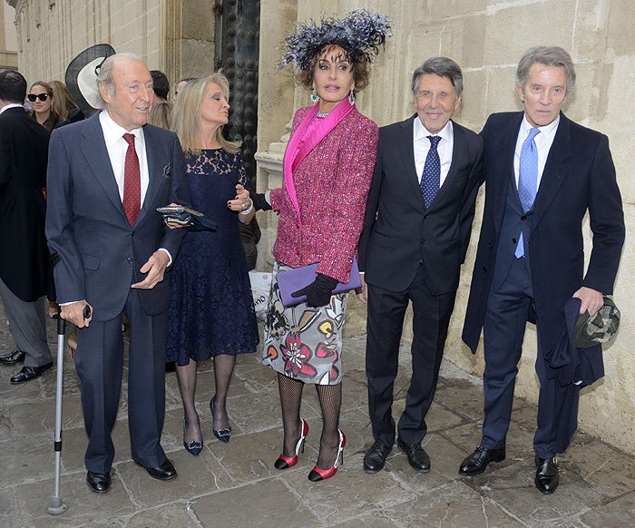 Laura Vecino, Naty Abascal, María Colonques... diferentes 'looks' de invitada para una boda en Sevilla