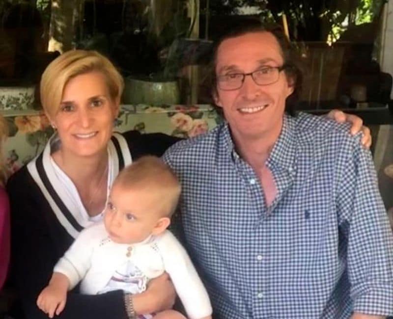 María Zurita con su primo y su hijo 