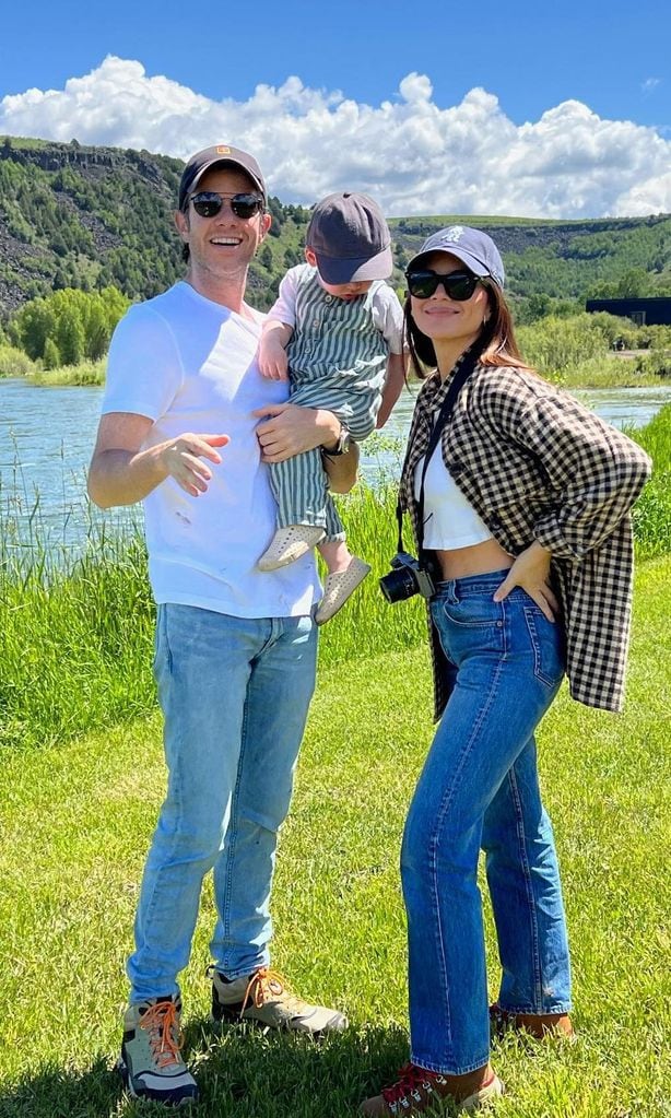 Olivia Munn y su familia