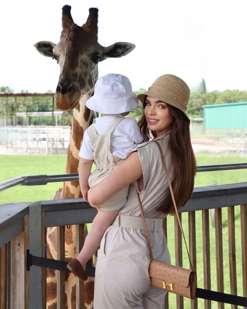 Nadia Ferreira con su hijo Marcos 