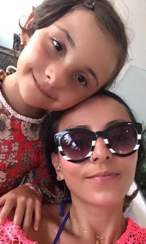 Ivonne Montero y su hija