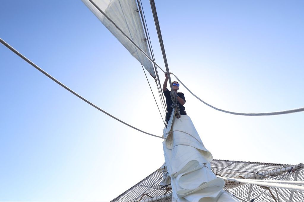 Así trabajan los guardamarinas de Elcano, con la princesa Leonor a bordo, para cruzar el Atlántico