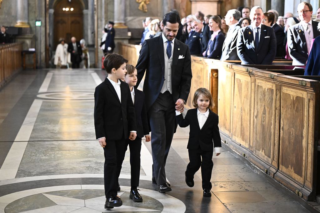 La princesa Sofía y Carlos Felipe de Suecia comparten las primeras fotos de su bebé con sus hermanos