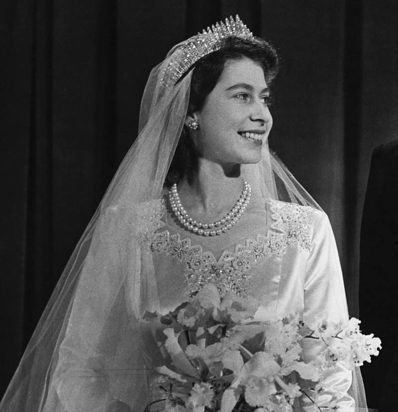 Las joyas de Isabel II el día de su boda